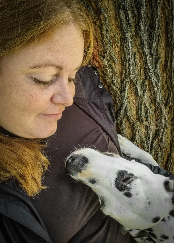 Lucile et un dalmatien